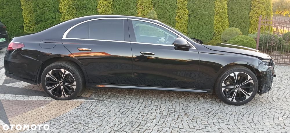 Mercedes-Benz Klasa E 300de 4Matic 9G-TRONIC Edition AVANTGARDE - 9