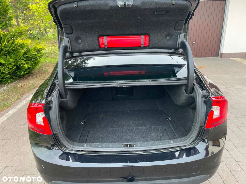 Volvo S60 D2 - 10