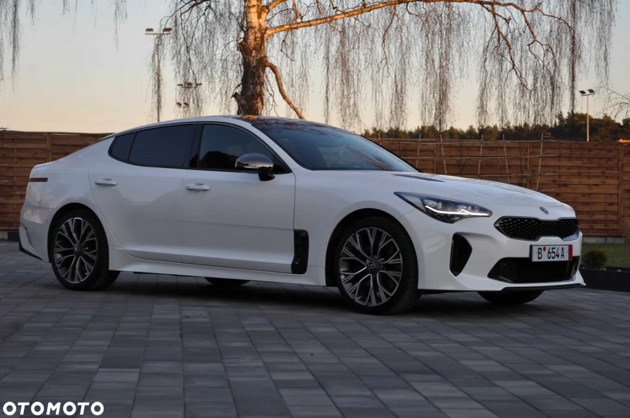 Kia Stinger 2.0 T-GDI GT Line - 24