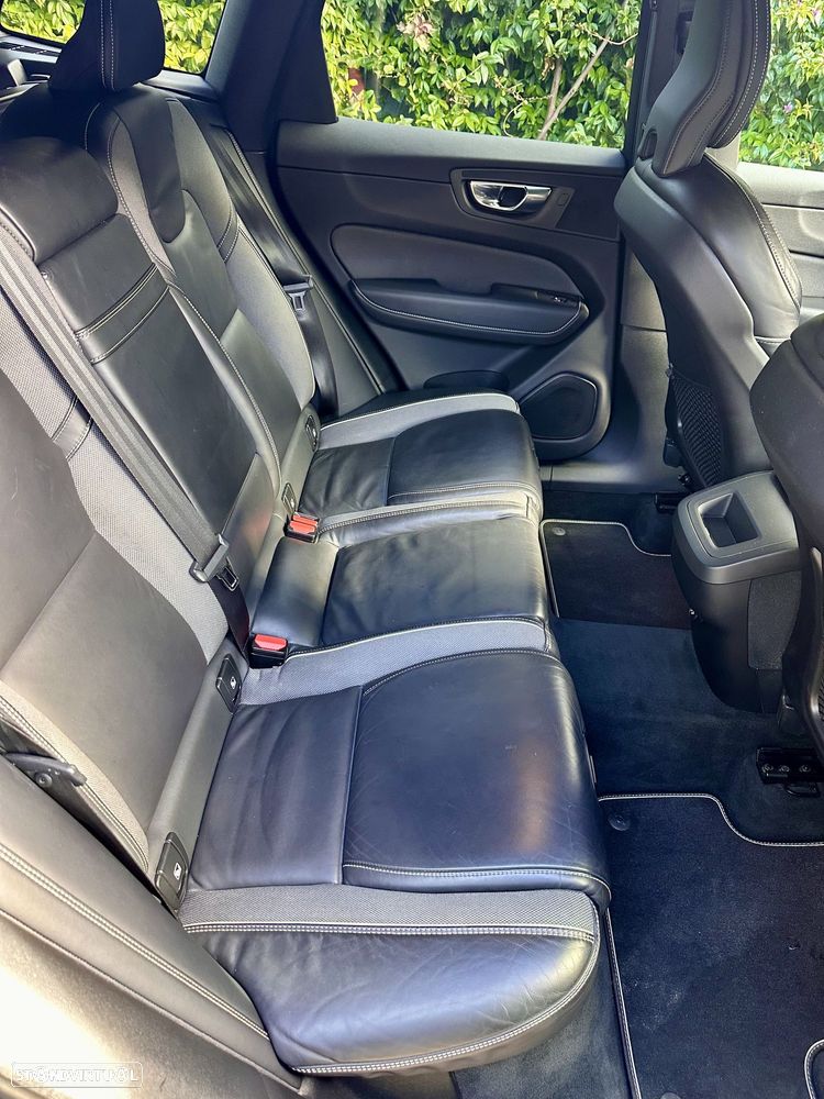 Volvo XC 60 2.0 D4 R-Design Geartronic - 10