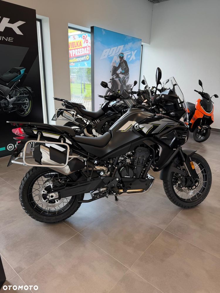 CFMoto 800MT Explore - 3