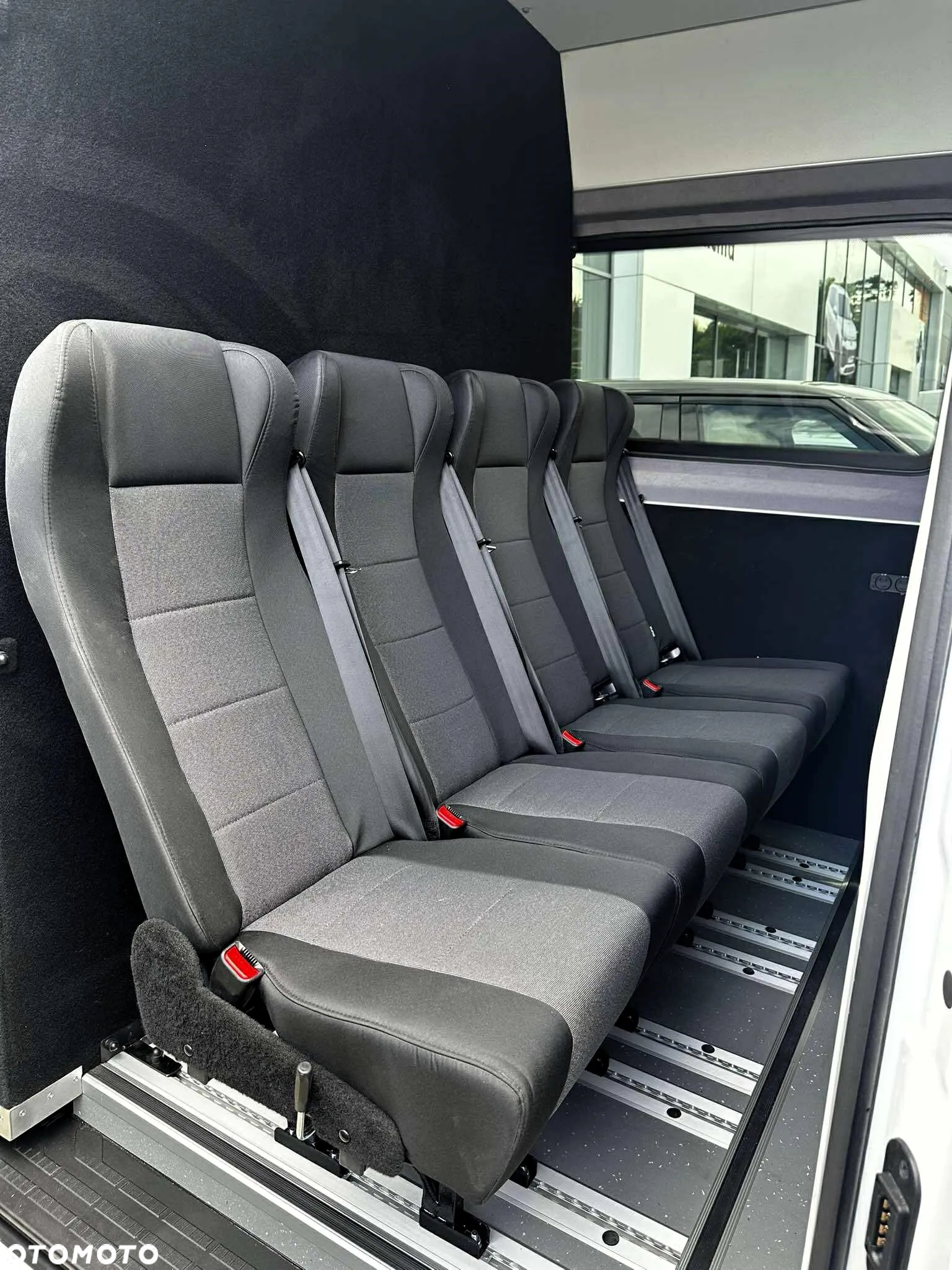 Volkswagen Crafter - 13