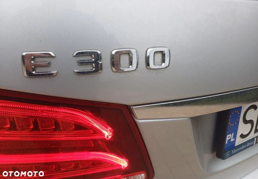 Mercedes-Benz Klasa E 300 T 4Matic 7G-TRONIC Avantgarde - 11