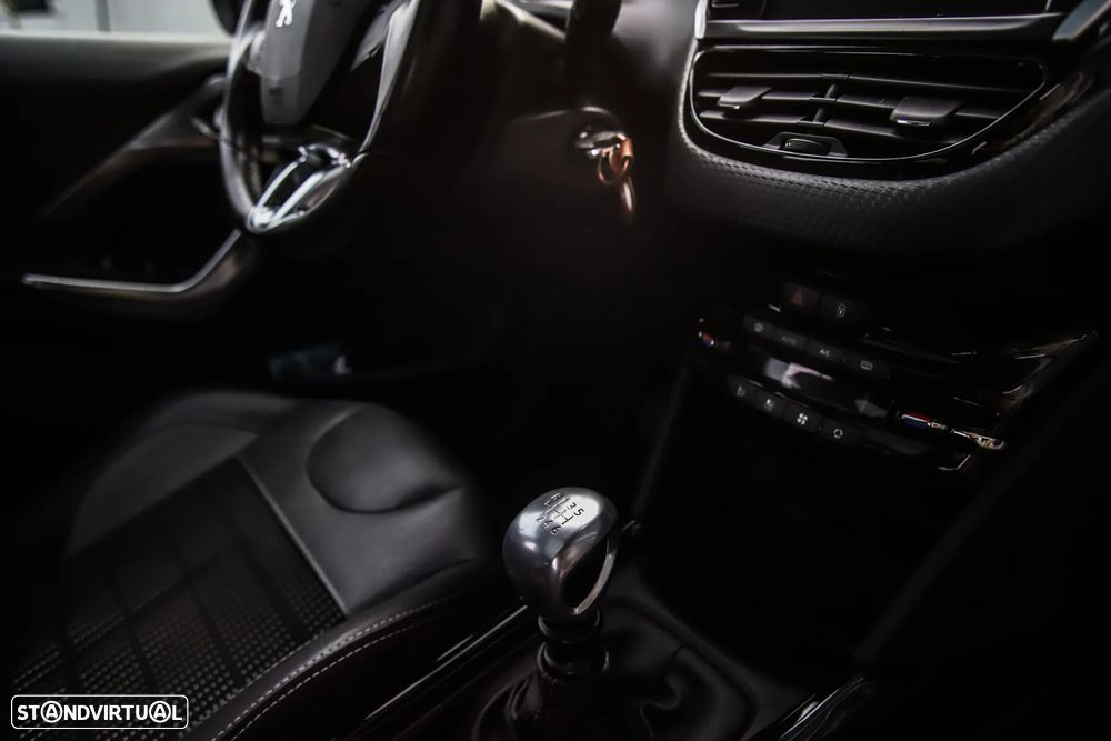 Peugeot 2008 1.5 BlueHDi Allure - 19