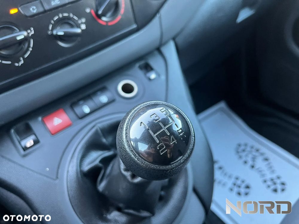 Peugeot Partner L2 Active 4x4 - 21