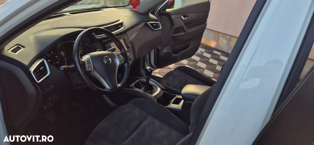 Nissan X-Trail 1.6L dCI Start/Stop Tekna - 16