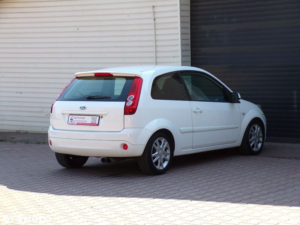 Ford Fiesta - 10