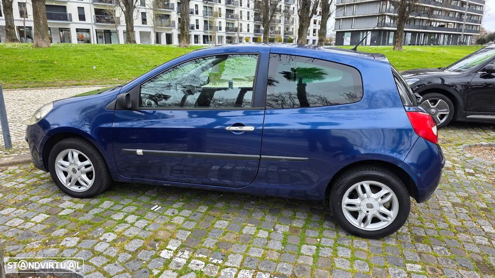 Renault Clio 1.5 dci dynamique - 11