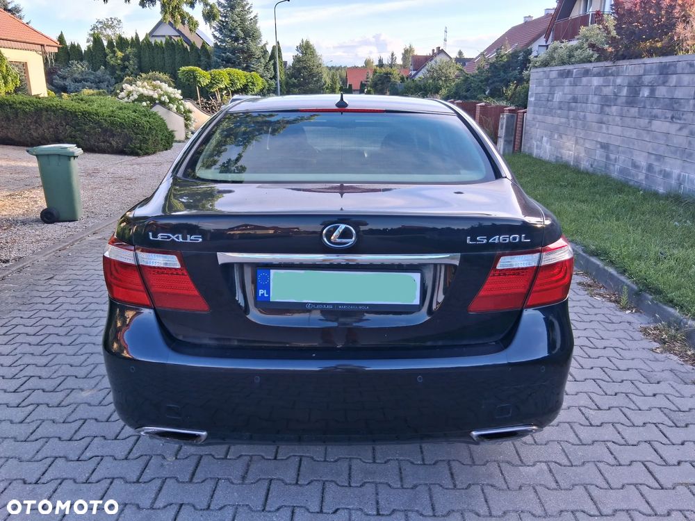 Lexus LS - 22