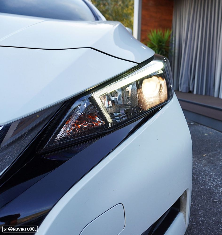 Nissan Leaf 40 kWh 2.ZERO Edition - 4