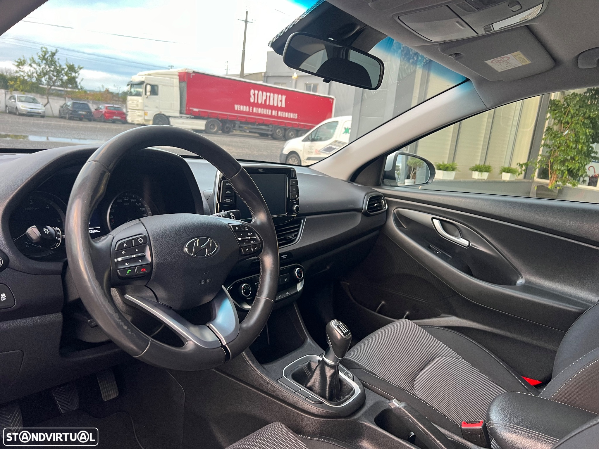 Hyundai i30 SW 1.6 CRDi Blue Comfort+Navi - 9
