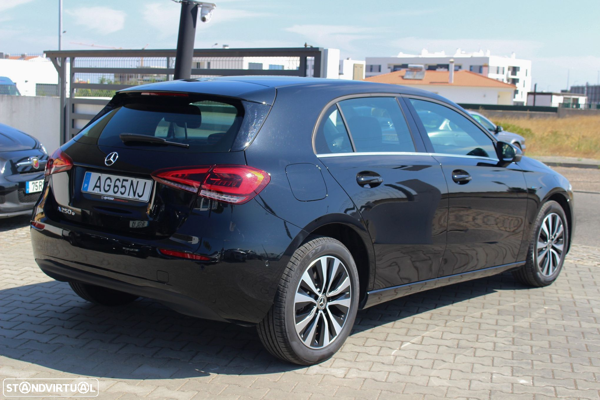 Mercedes-Benz A 250 e Style Plus - 18