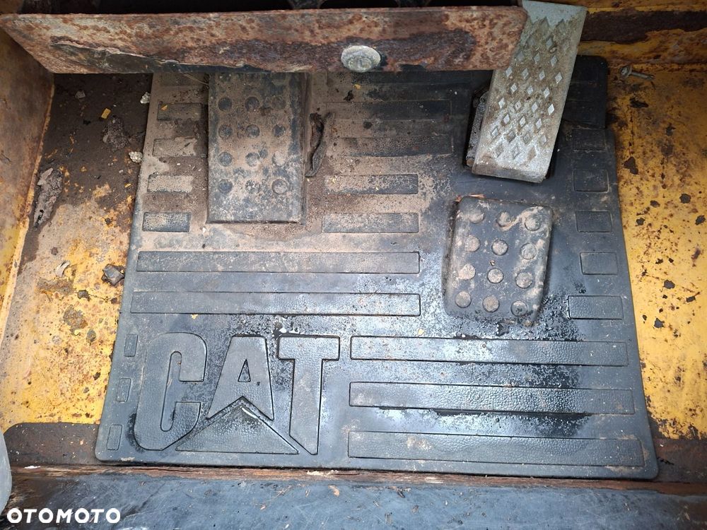 Caterpillar 257 B3 - 16