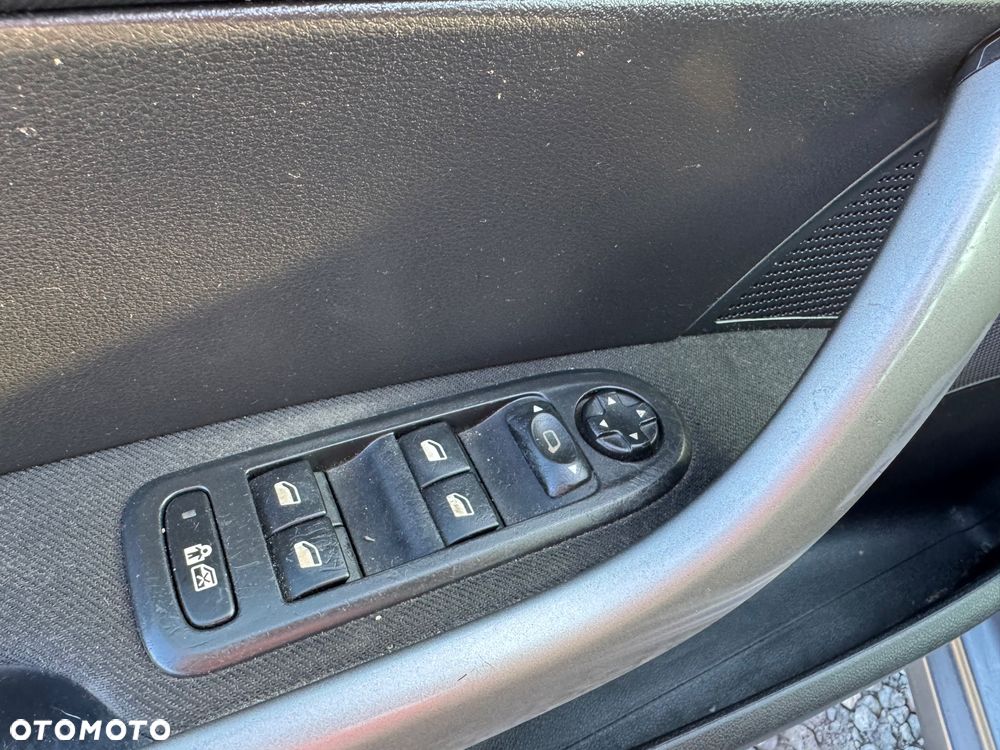 Peugeot 308 1.6 HDi Trendy - 10