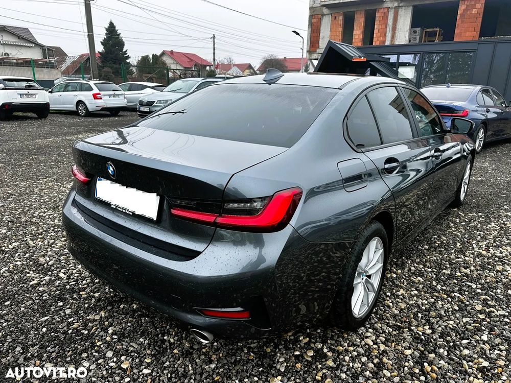 BMW Seria 3 320i xDrive Aut. Advantage - 2