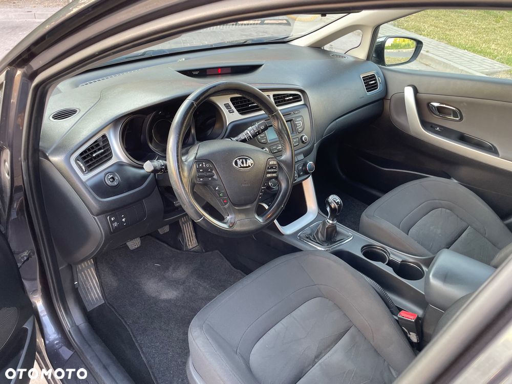 Kia Ceed 1.6 CRDi 115 ISG Vision - 22