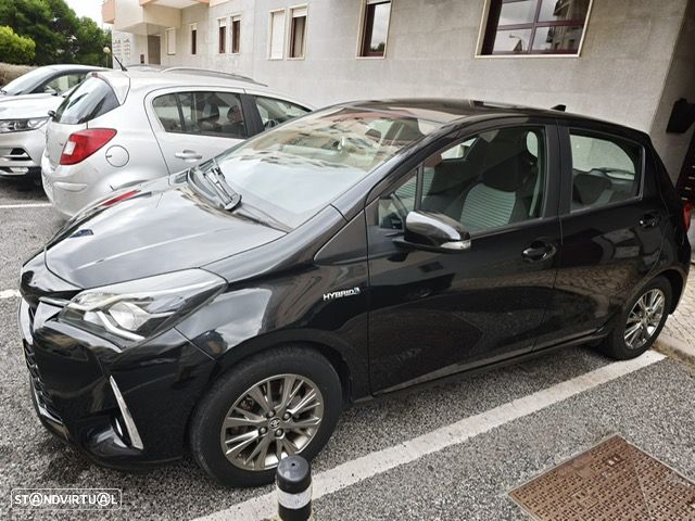 Toyota Yaris 1.5 HSD Comfort +P.Style+P.Techno - 17