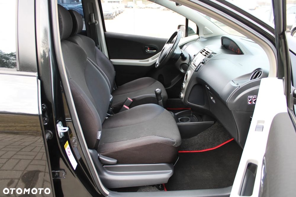 Toyota Yaris 1.8 VVT-i TS - 28