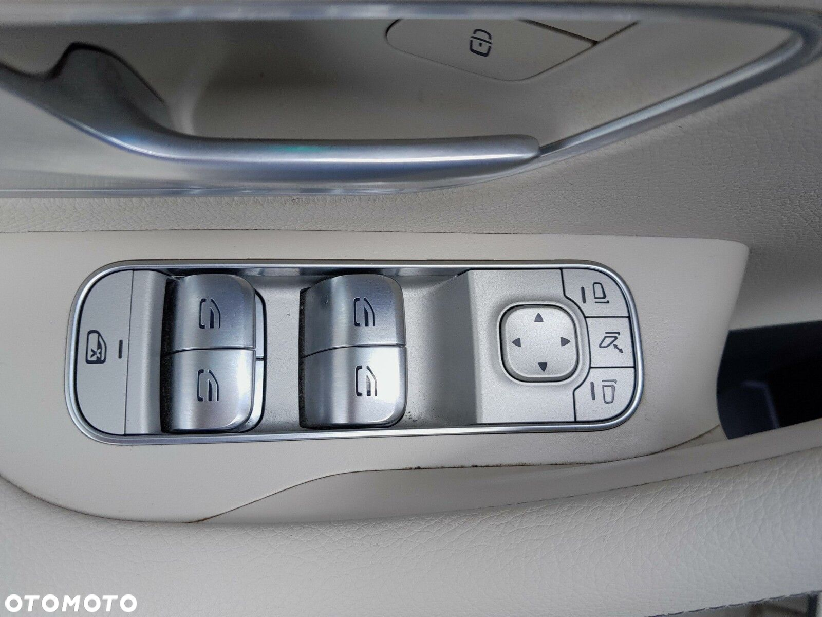 Mercedes-Benz GLE 350 d 4-Matic - 22
