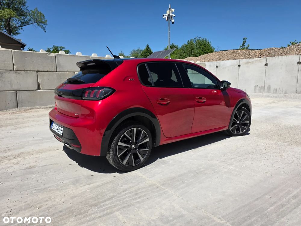 Peugeot 208 1.2 PureTech GT Line S&S EAT8 - 8