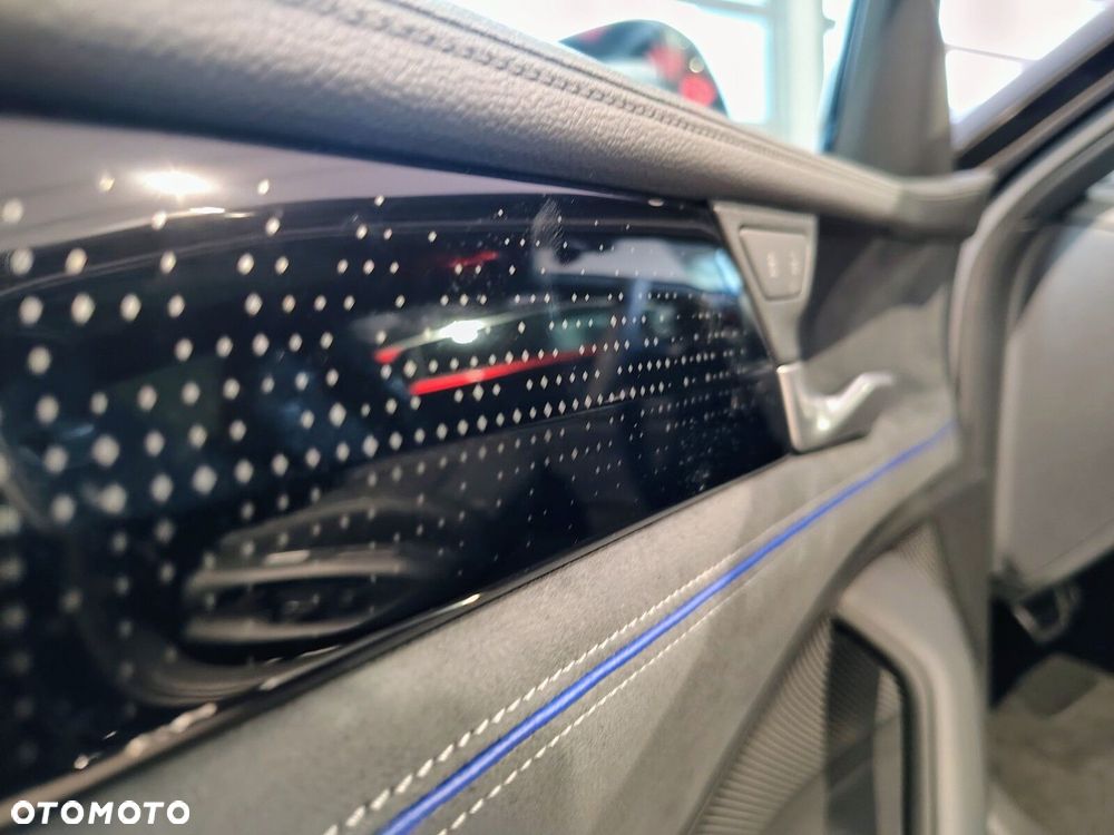 Volkswagen Passat - 36