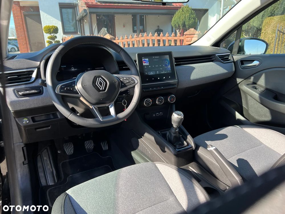 Renault Clio - 7