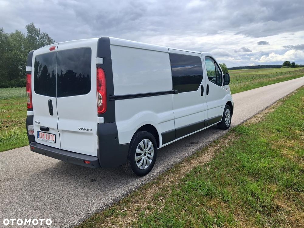 Opel Vivaro - 8