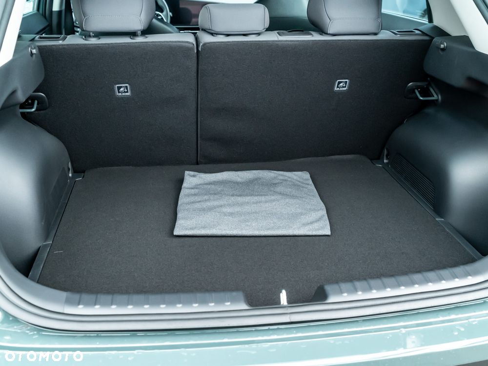 Kia Niro 1.6 GDI Hybrid M - 16