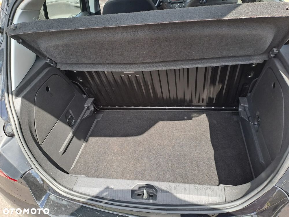 Opel Corsa 1.4 Enjoy - 12