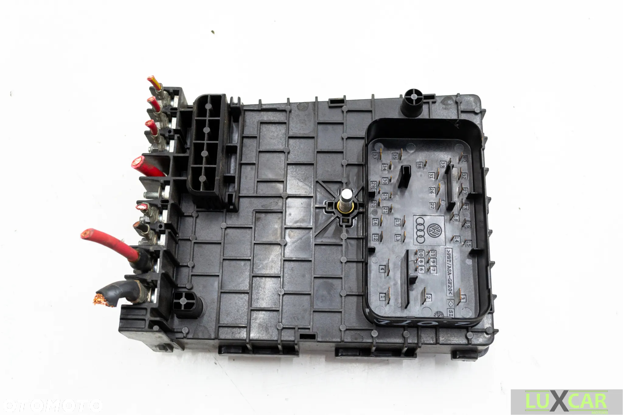 VW PASSAT CC LIFT 2.0 TDI SKRZYNKA BEZPIECZNIKÓW 3C0937125A - 4