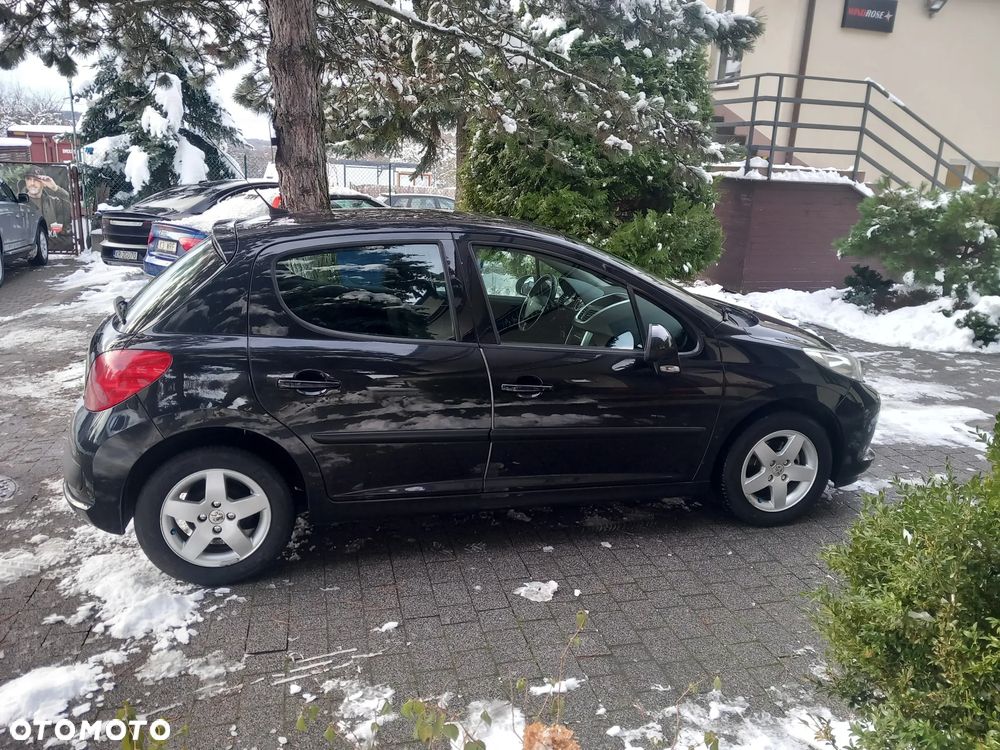 Peugeot 207 1.4 16V Presence - 4