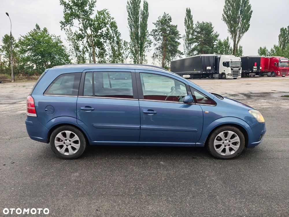 Opel Zafira 1.9 CDTI Cosmo - 10