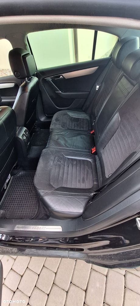 Volkswagen Passat 2.0 TDI Highline DSG - 14
