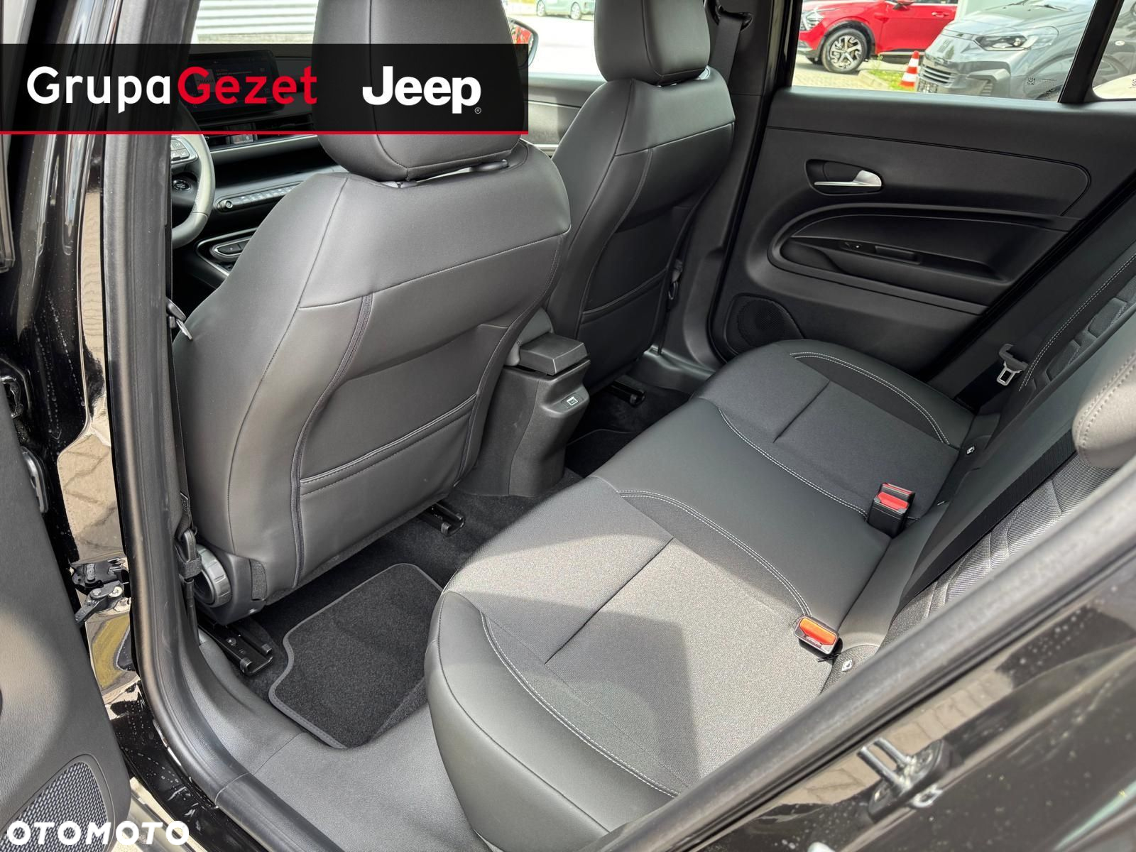 Jeep Avenger - 11