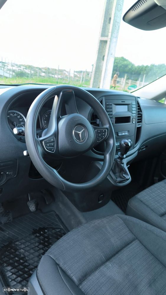 Mercedes-Benz Vito 114, caixa fechada térmica com ar condicionado - 17