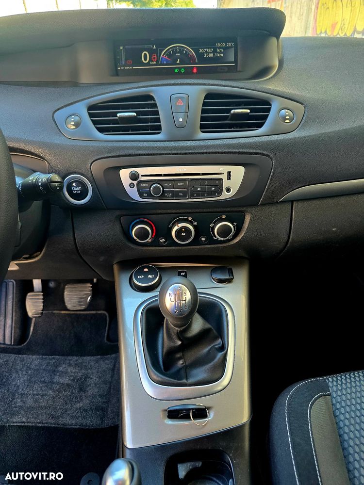 Renault Scenic - 7