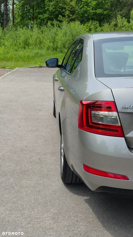 Skoda Octavia 2.0 TDI Elegance - 24