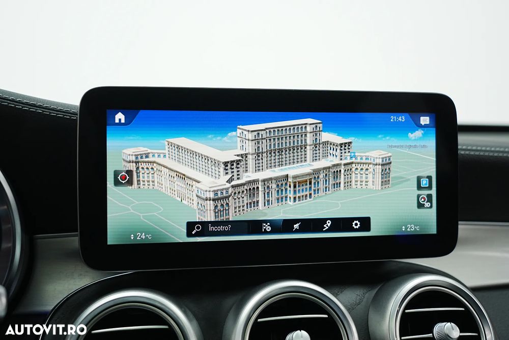 Mercedes-Benz GLC Coupe 300 4Matic 9G-TRONIC AMG Line Plus - 39