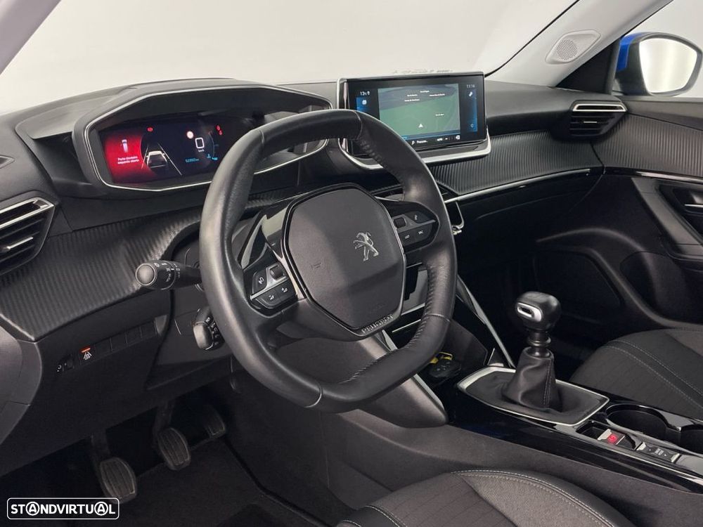 Peugeot 2008 1.2 PureTech Allure - 16
