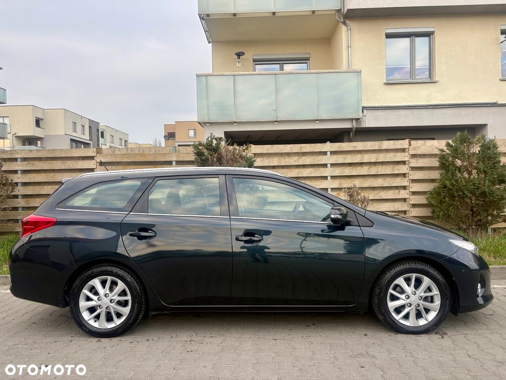 Toyota Auris 1.6 Valvematic Life Plus - 8