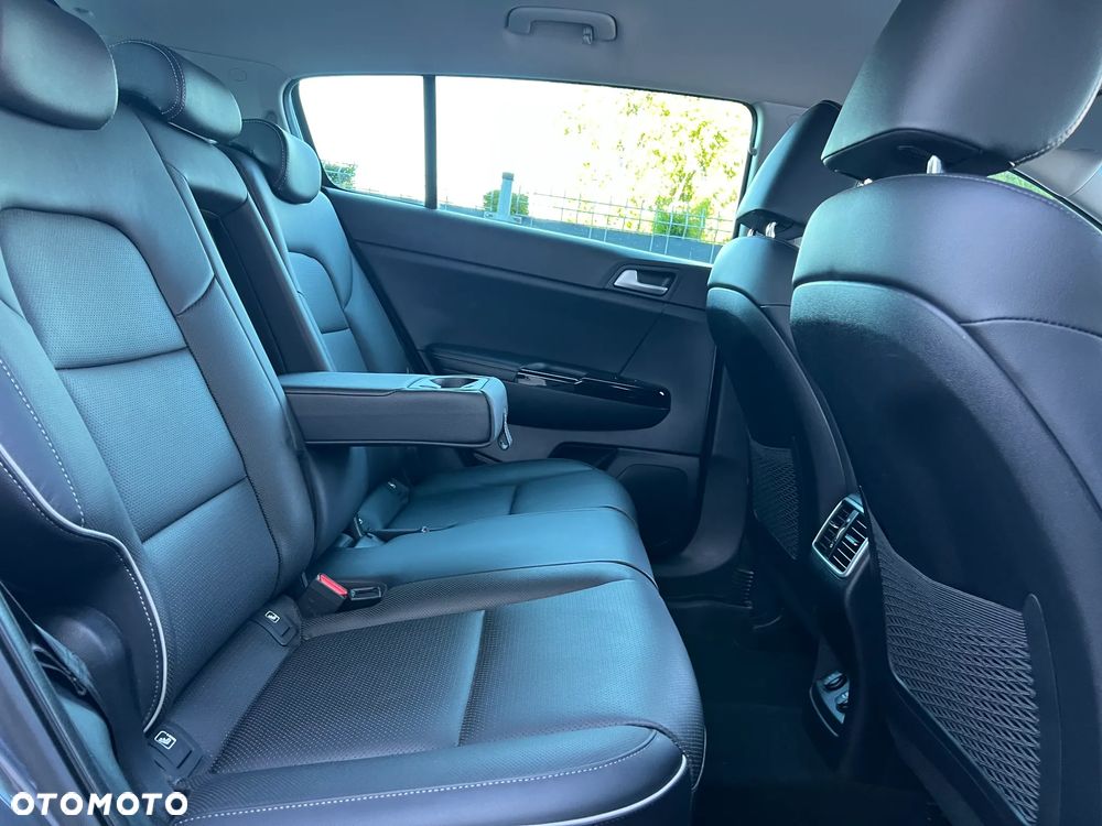 Kia Sportage 1.6 GDI 2WD DREAM-TEAM EDITION - 33