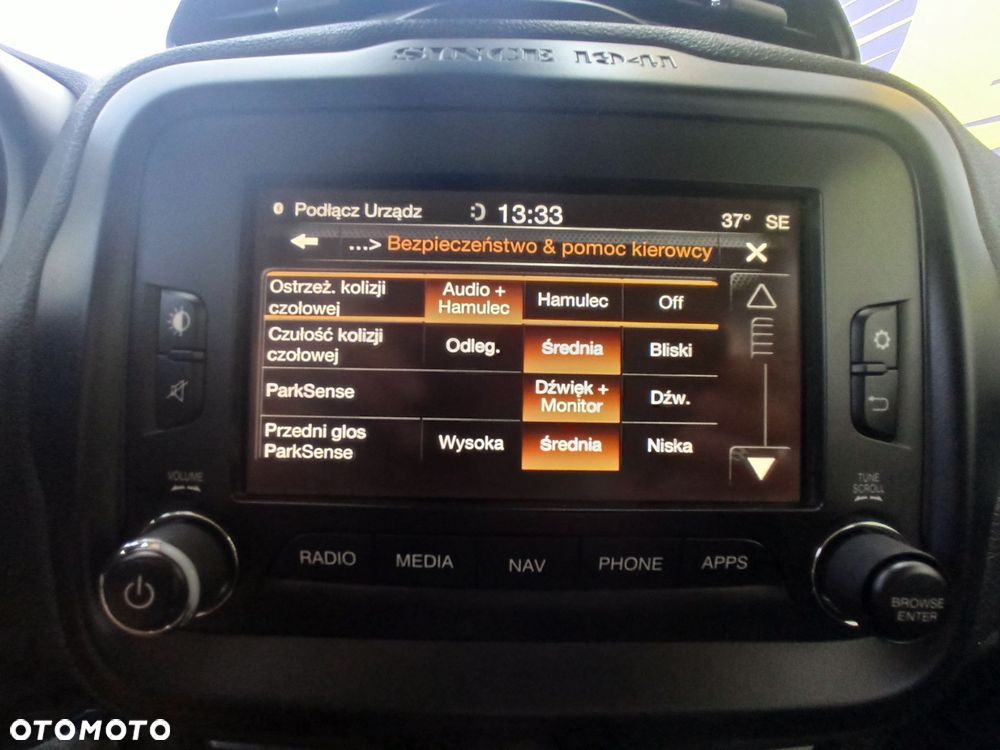 Jeep Renegade - 13