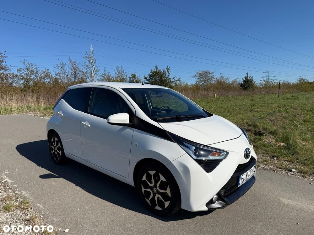 Toyota Aygo x-play connect - 3