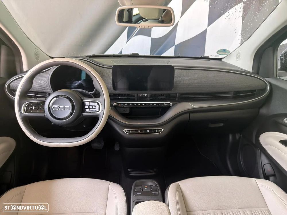 Fiat 500e La Prima - 21
