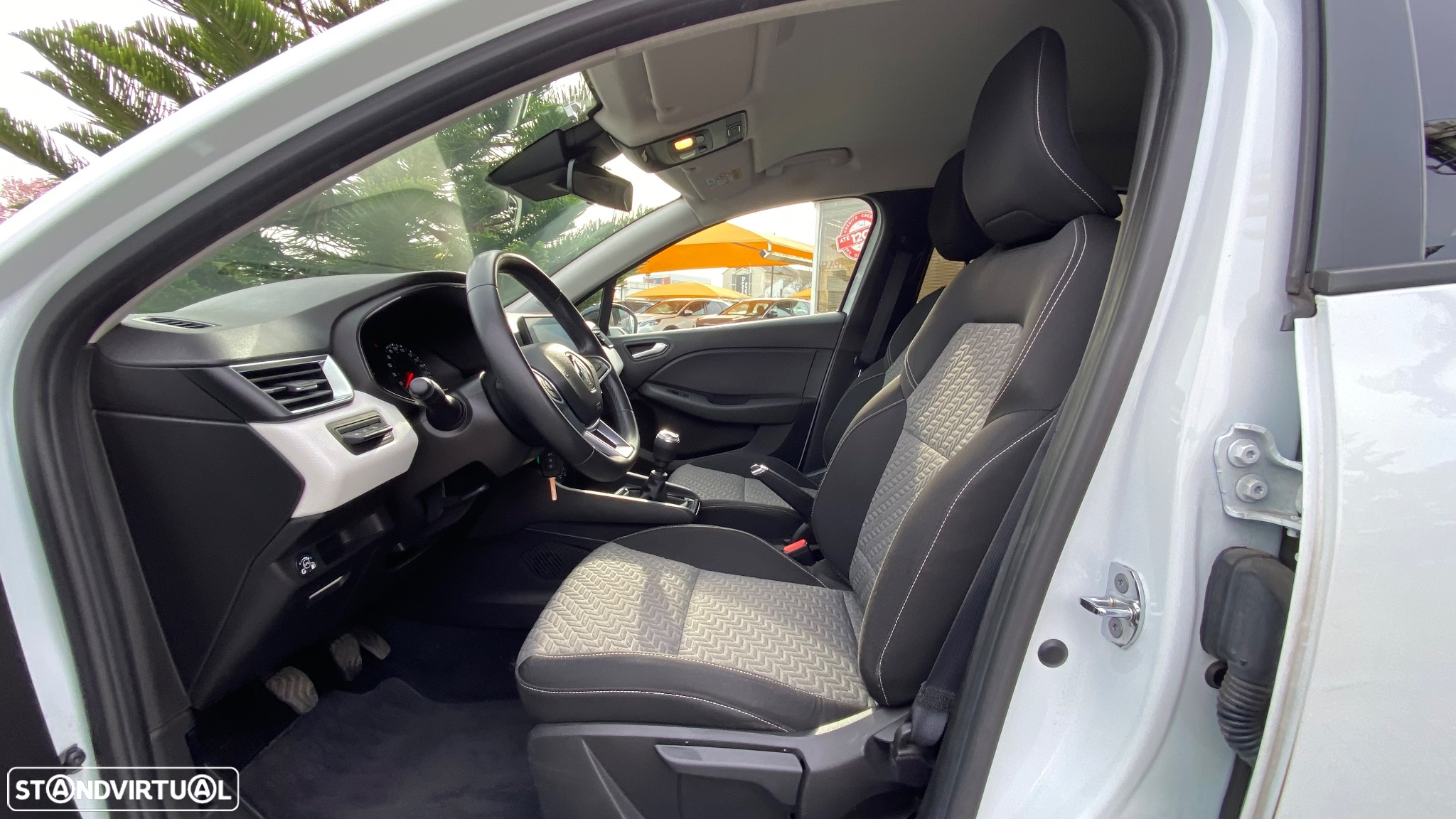 Renault Clio 1.0 TCe Limited Bi-Fuel - 20