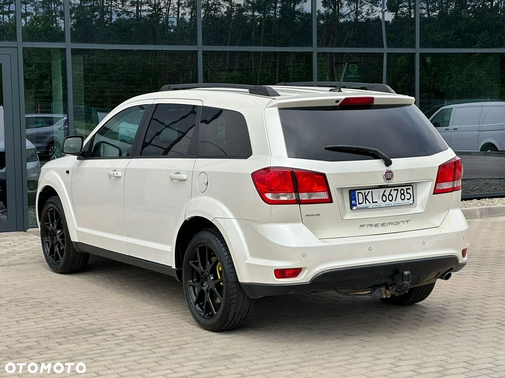 Fiat Freemont 2.0 Multijet Black Code AWD - 8