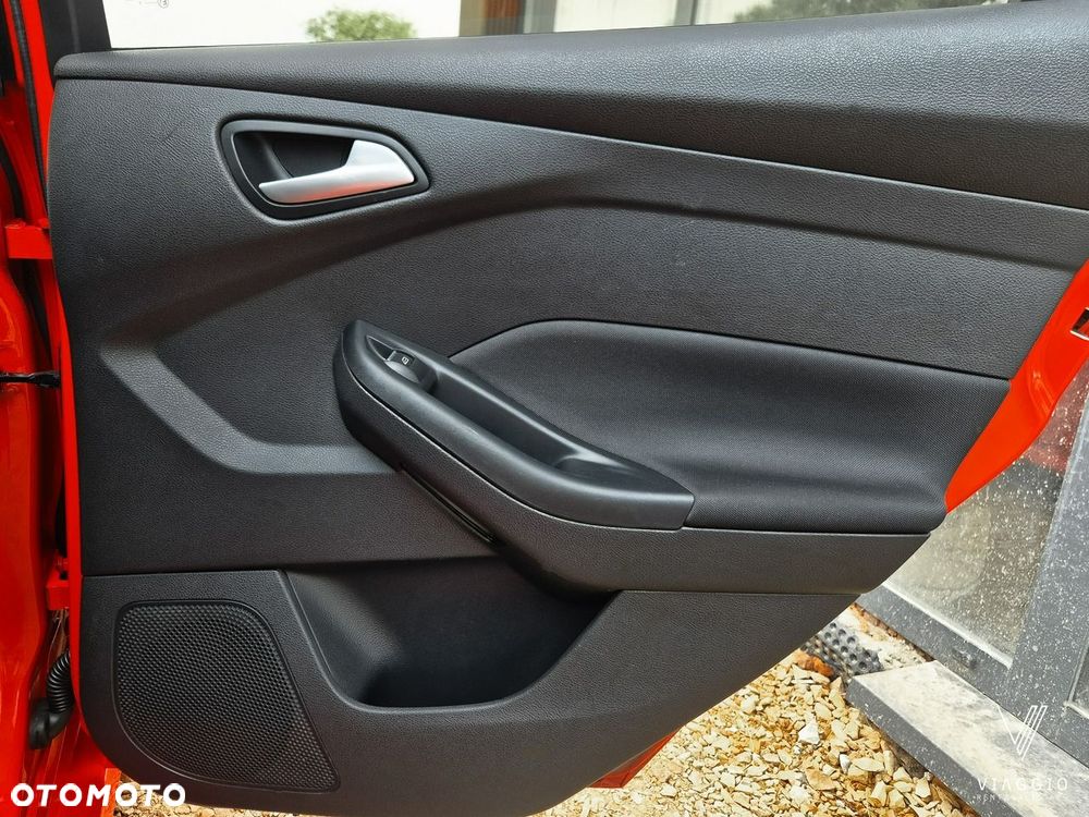 Ford Focus - 24