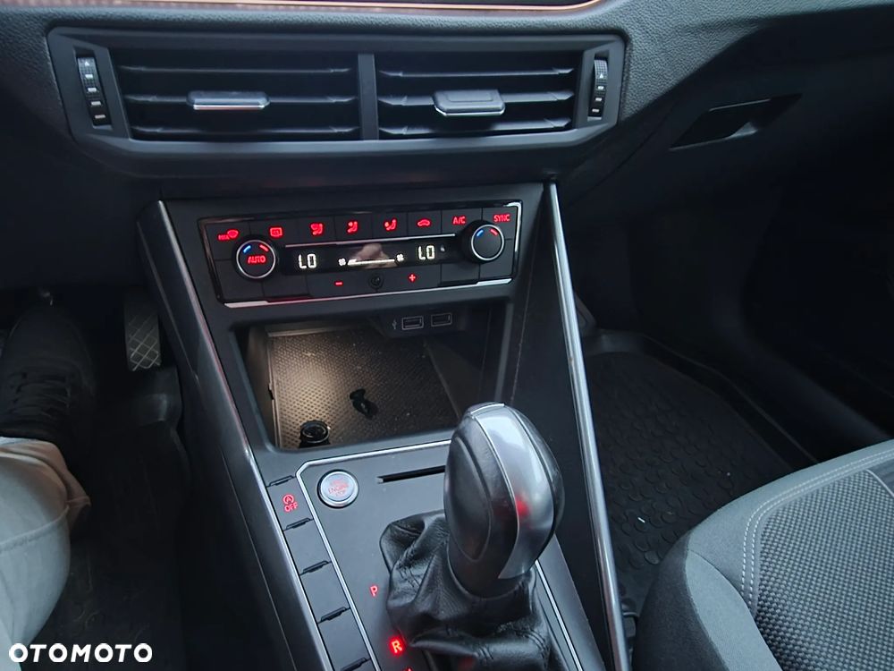 Volkswagen Polo - 6