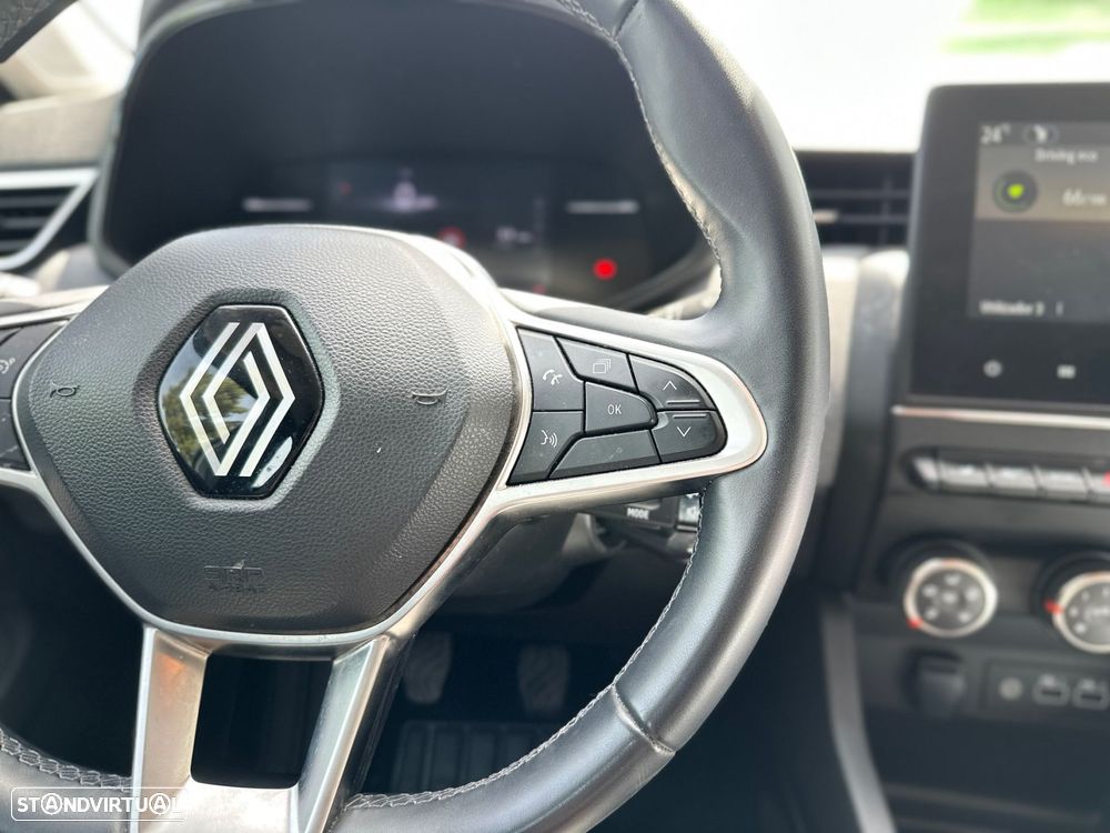 Renault Clio - 17