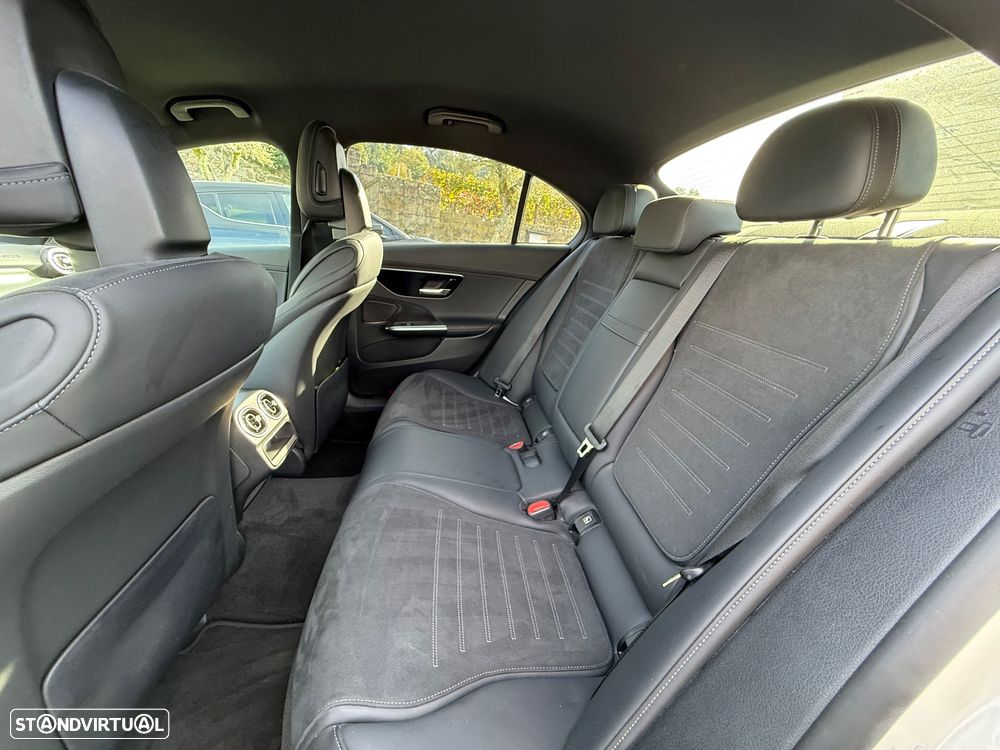 Mercedes-Benz C 300 de AMG Line - 16